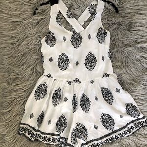 Cute Romper with pockets